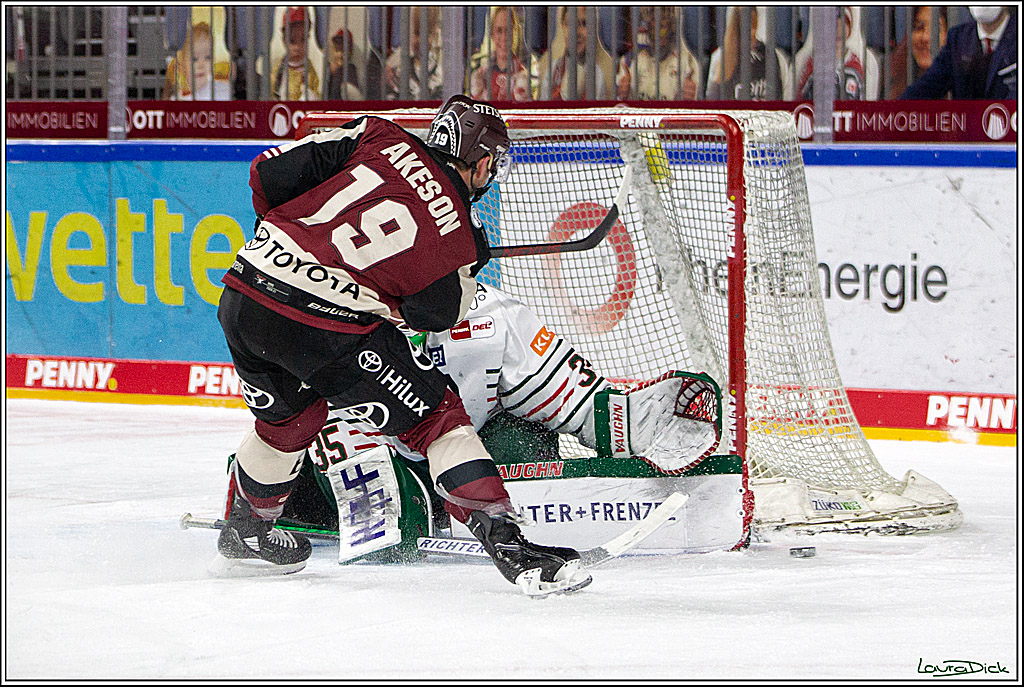 PENNY DEL;  Koelner Haie - Augsburger Panther; Koeln, 05.04.2021